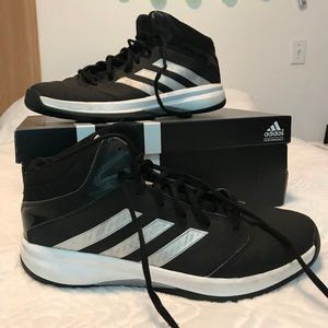 Adidas Isolation 2 Basketball Shoes